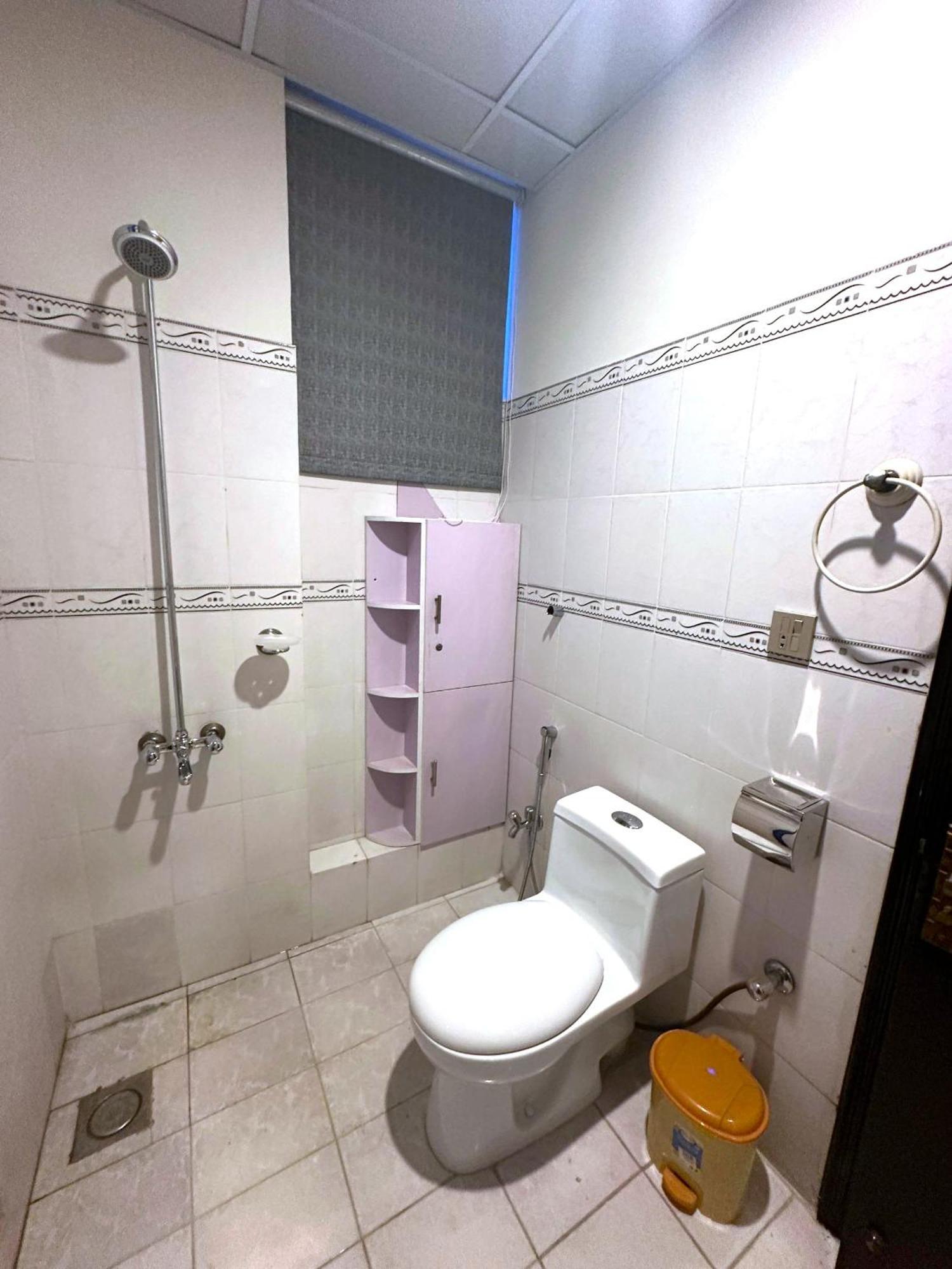 Luxury Apartment In Dha Phase 8, Near Allama Iqbal International Airport ラホール エクステリア 写真